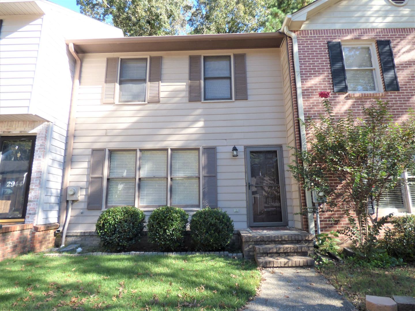 Birmingham House: 2948 Riverwood Terrace