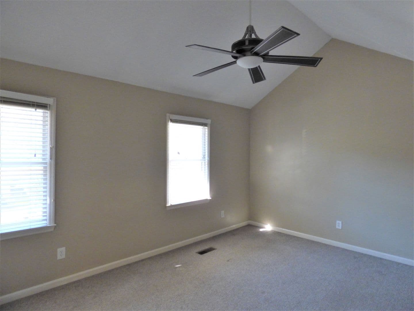 Birmingham House: 2948 Riverwood Terrace