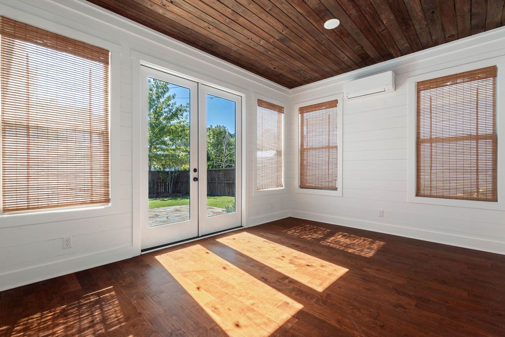 Trussville House: 6555 Spring St.