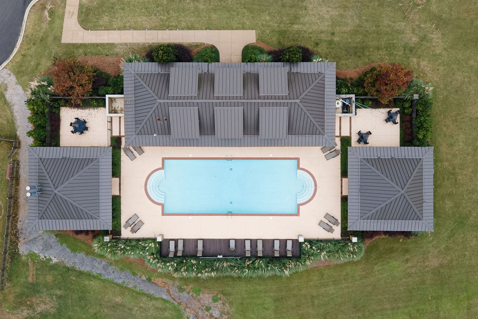 Trussville House: 6555 Spring St.