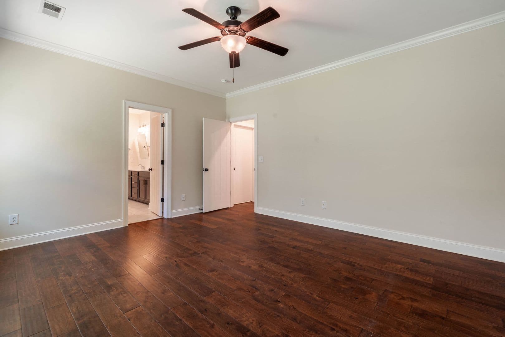 Trussville House: 6555 Spring St.