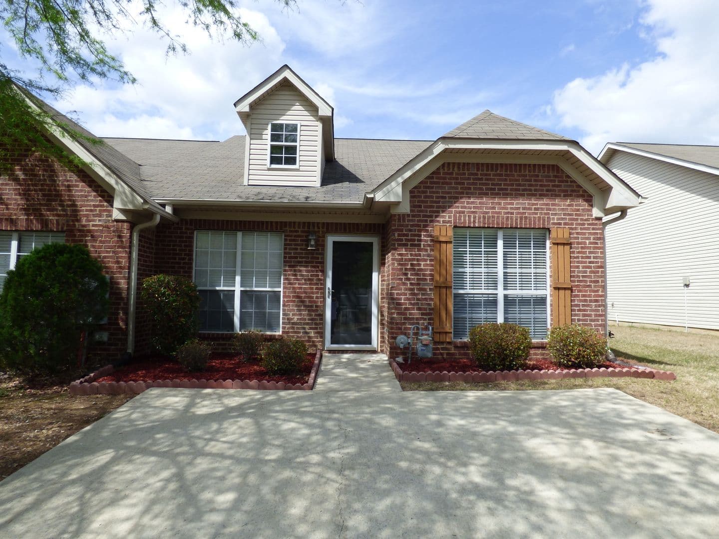 Birmingham House: 2781 Southwood View