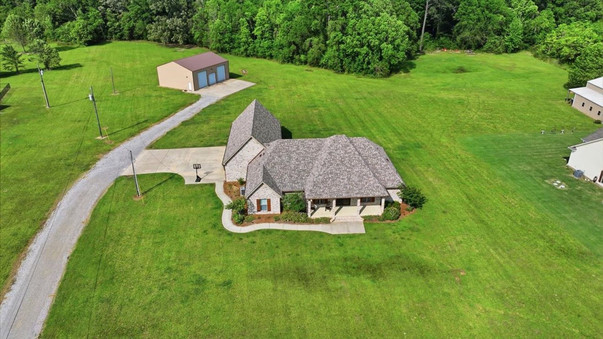 Brandon House: 4072 Highway 471