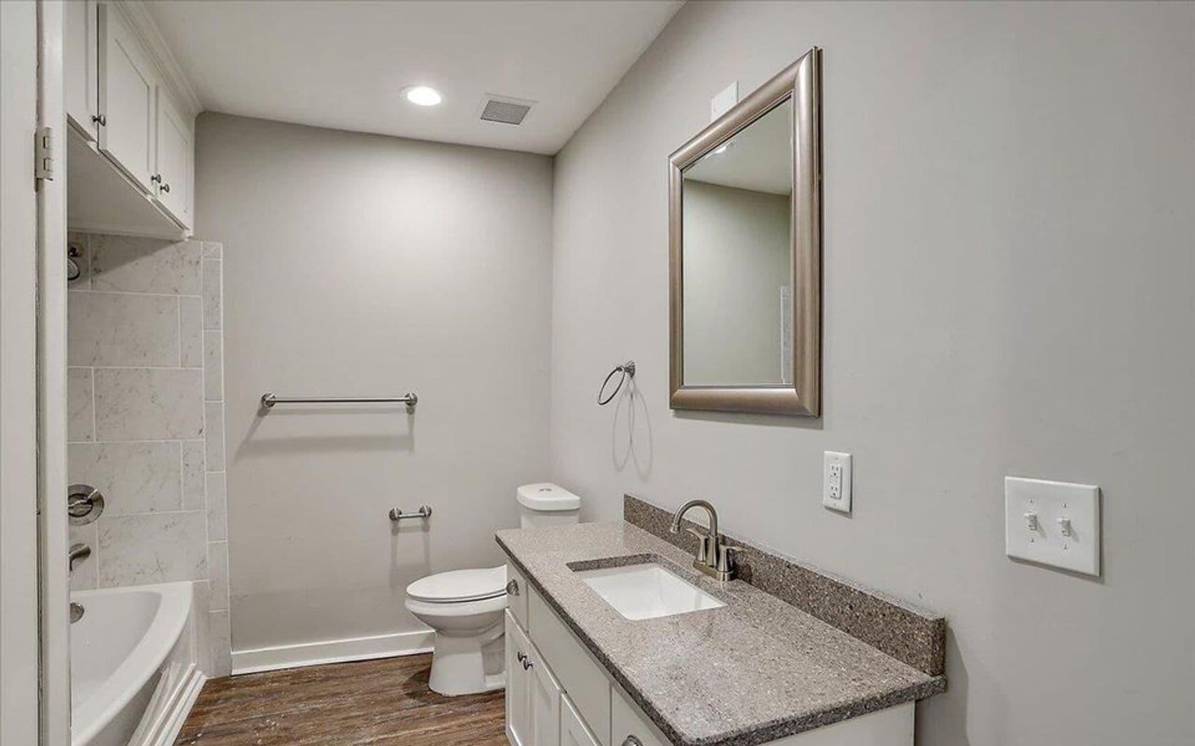 Flowood Apartment: 3538 Third Street
