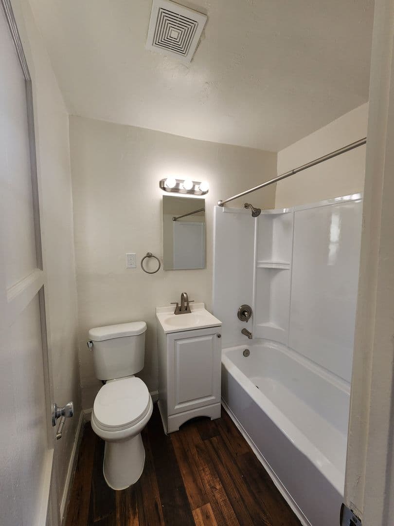 San Ysidro Apartment: 2313-19 E Beyer Blvd