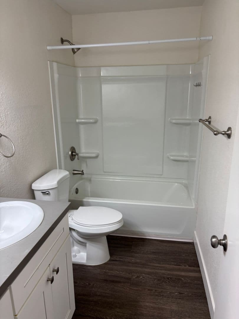 Escondido Apartment: 345 E Park Ave