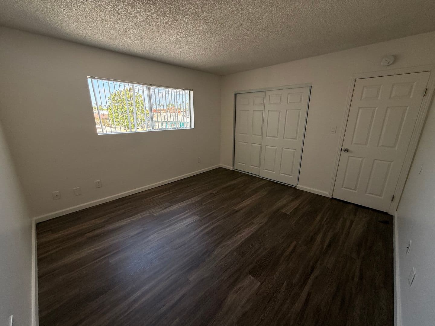 San Diego Apartment: 4878 Saratoga Ave