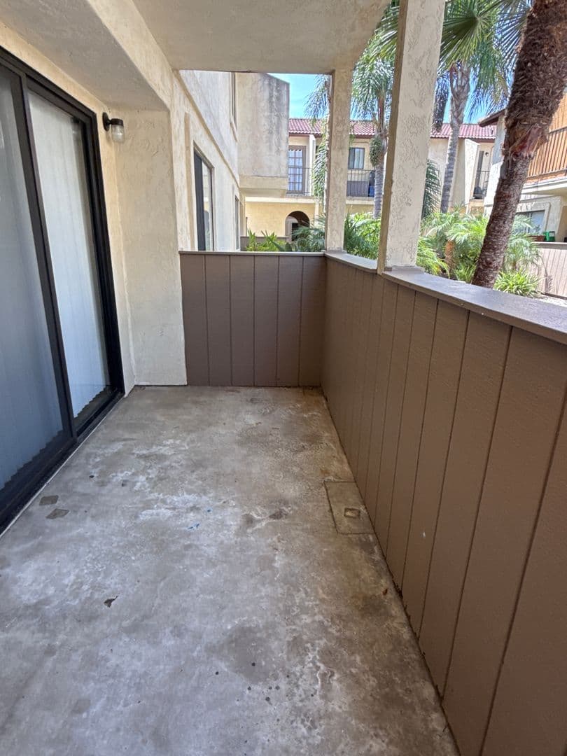 Imperial Beach Apartment: 1441 13th St