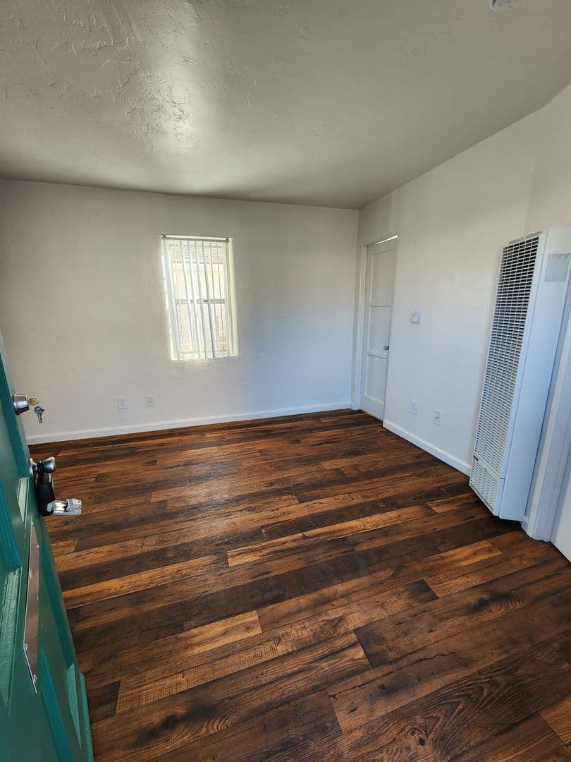 San Ysidro Apartment: 2313-19 E Beyer Blvd