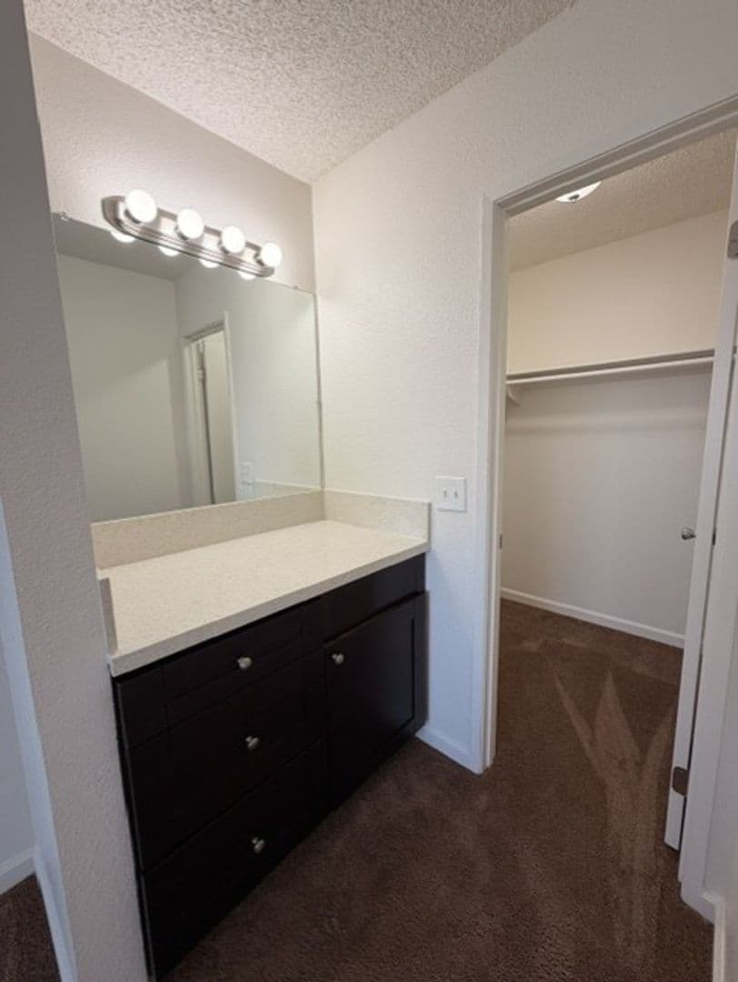 Chula Vista Apartment: 307 Orange Ave