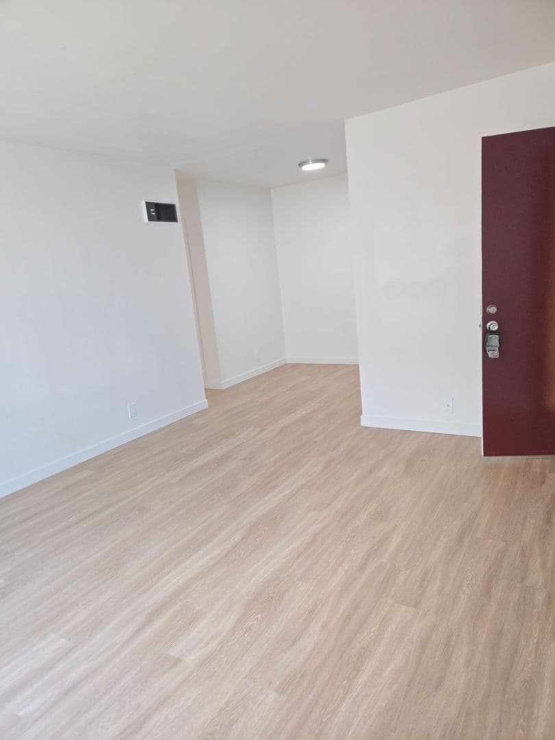 Chula Vista Apartment: 1255-71 Broadway