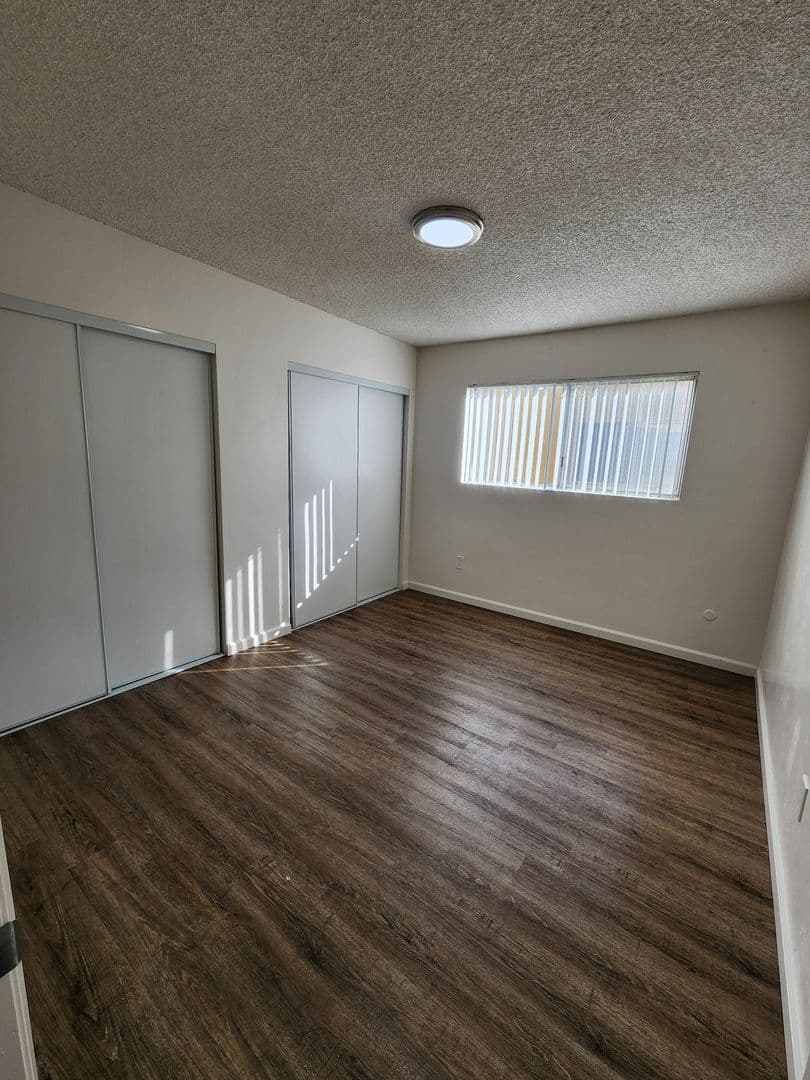 Chula Vista Apartment: 346-350 Roosevelt St