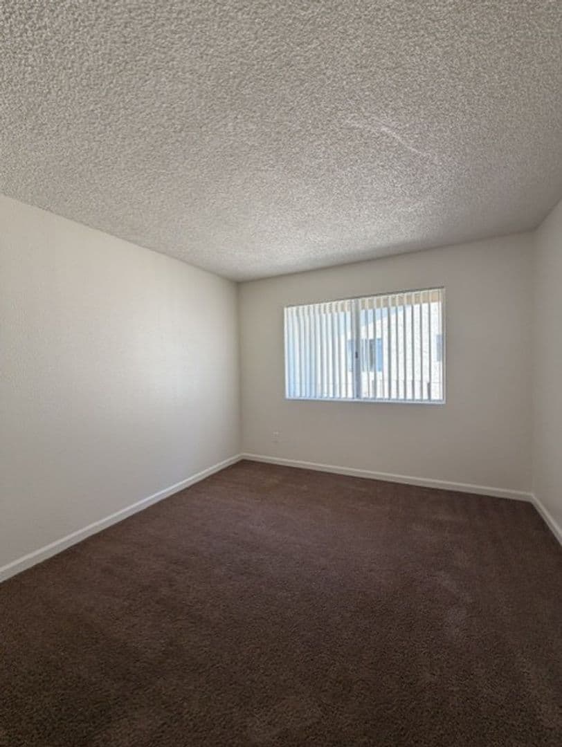 Chula Vista Apartment: 307 Orange Ave
