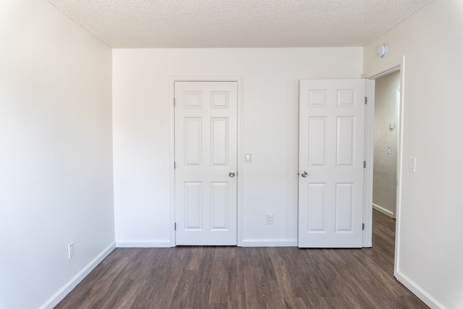 Imperial Beach Apartment: 1441 13th St