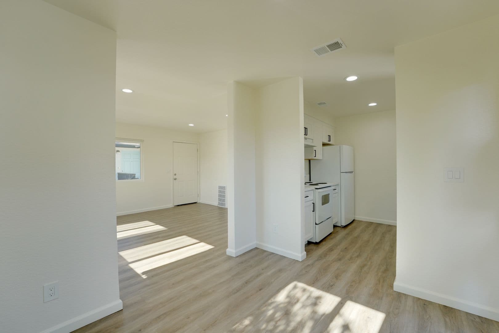 San Marcos Apartment: 342-58 Pleasant Way