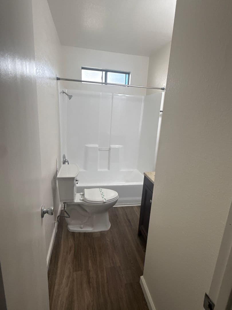 Imperial Beach Apartment: 1441 13th St