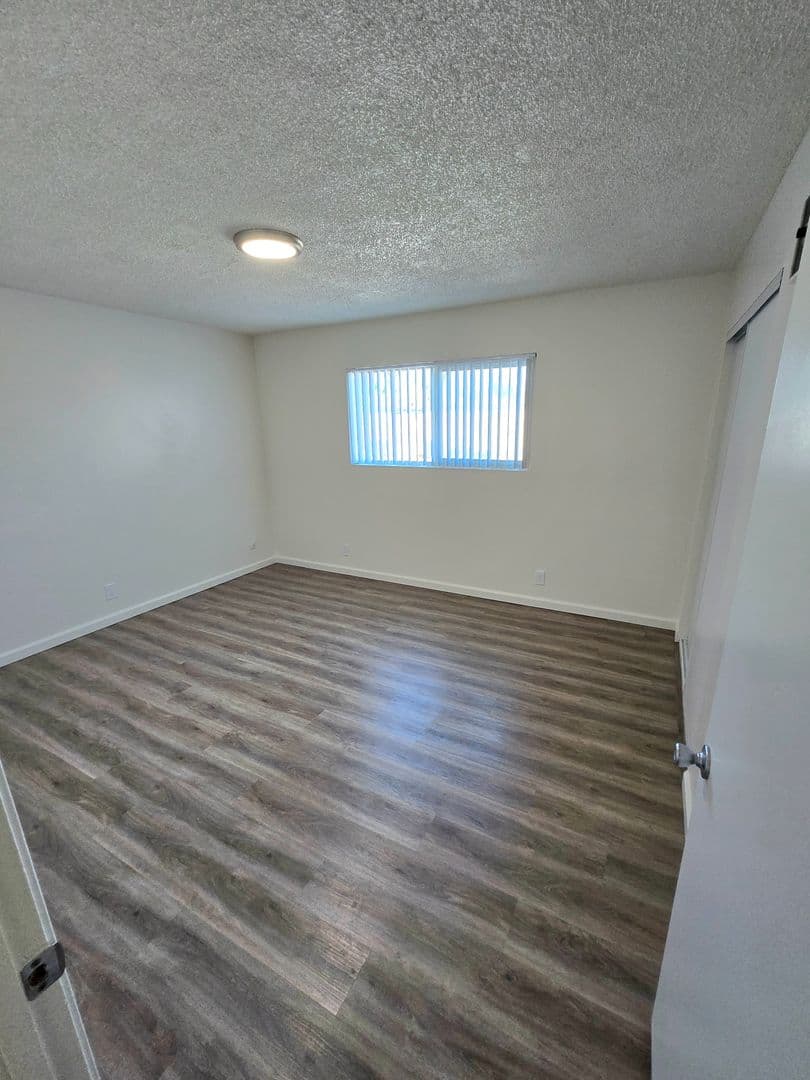 Chula Vista Apartment: 1255-71 Broadway