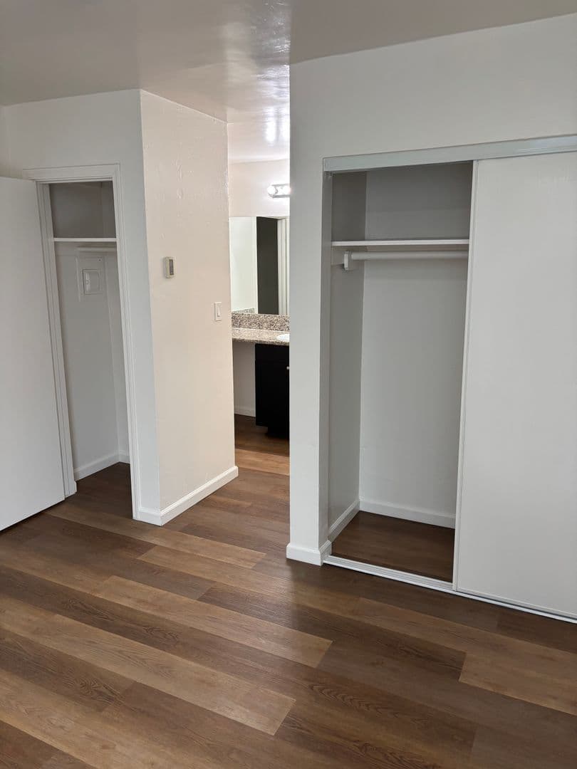 San Diego Apartment: 2720 Broadway