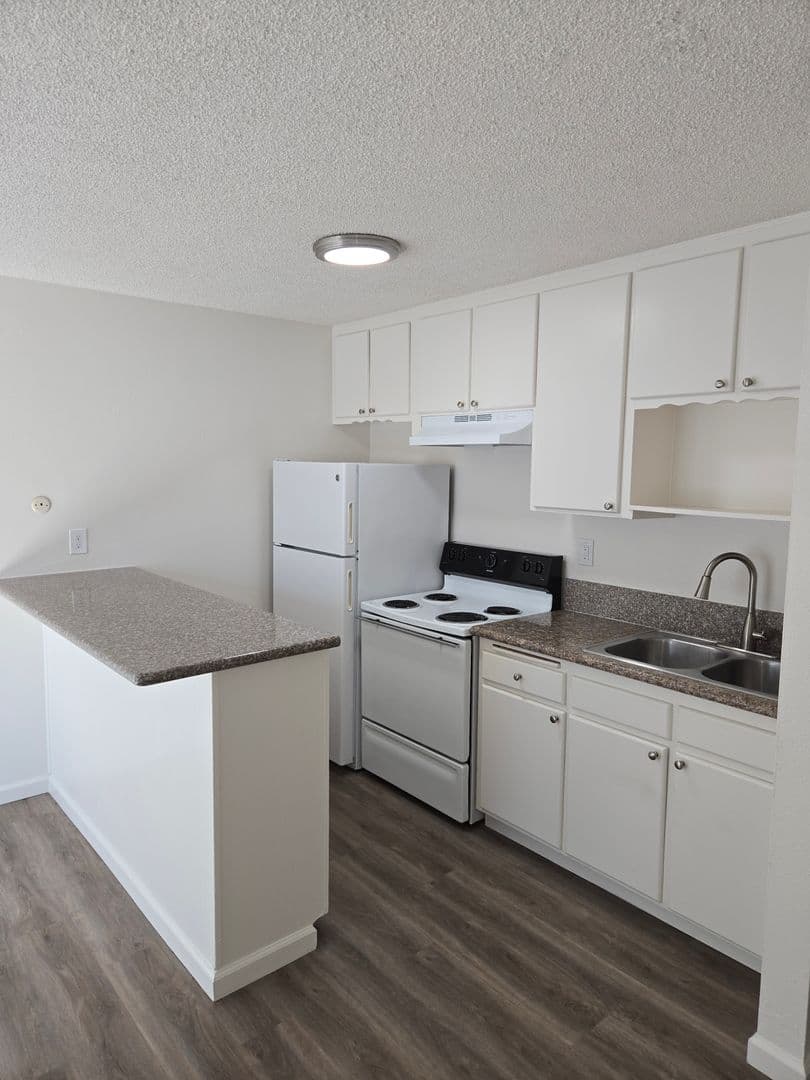 Chula Vista Apartment: 1255-71 Broadway