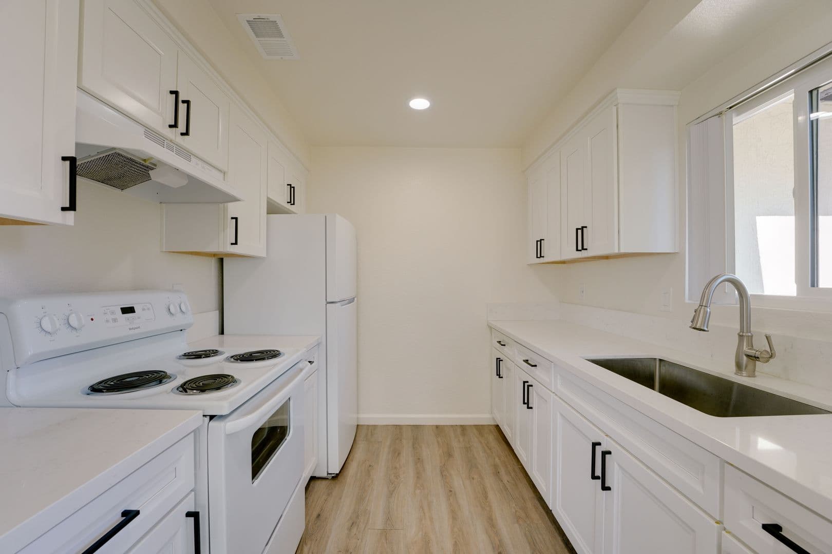 San Marcos Apartment: 342-58 Pleasant Way
