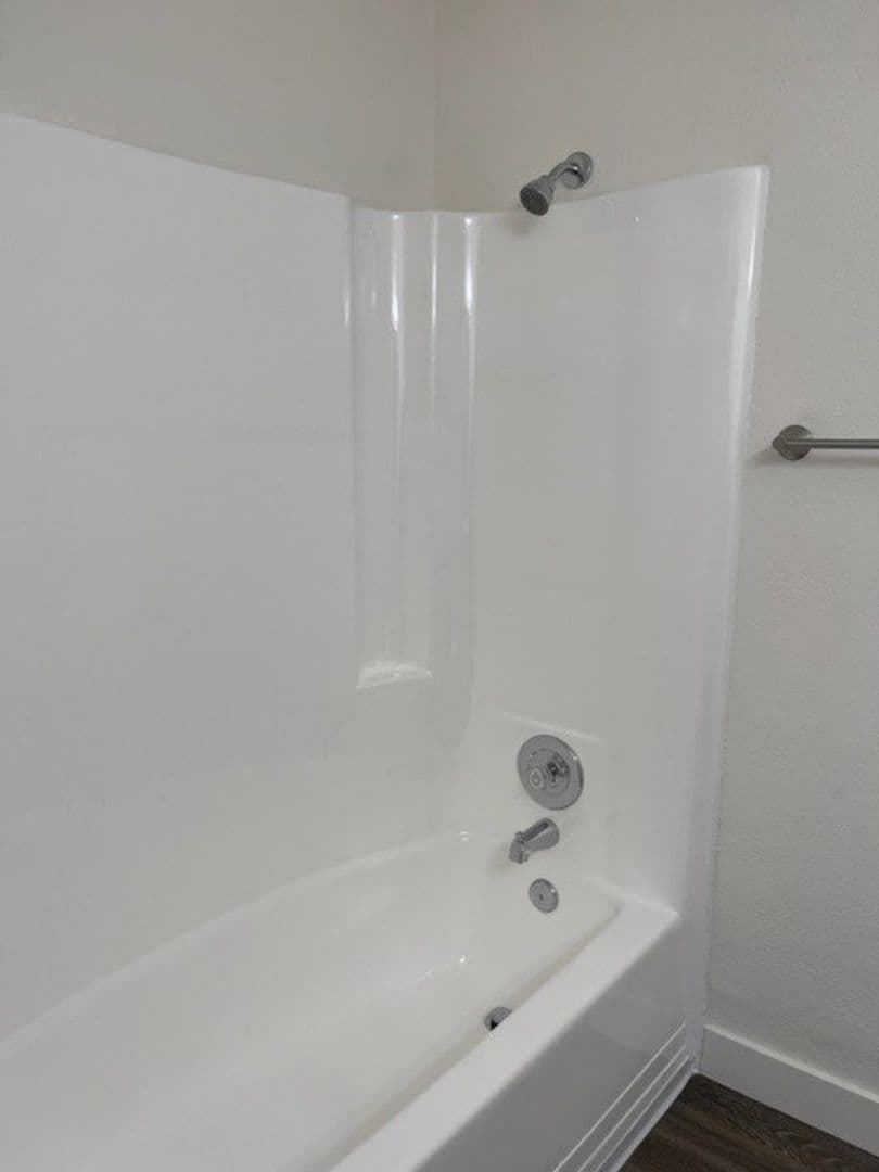 Vista Apartment: 500-510 Townsite Dr