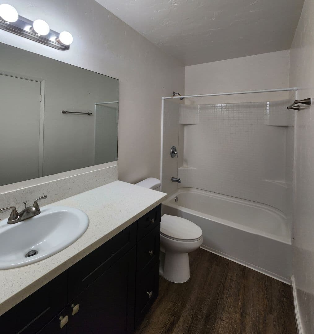 Chula Vista Apartment: 346-350 Roosevelt St