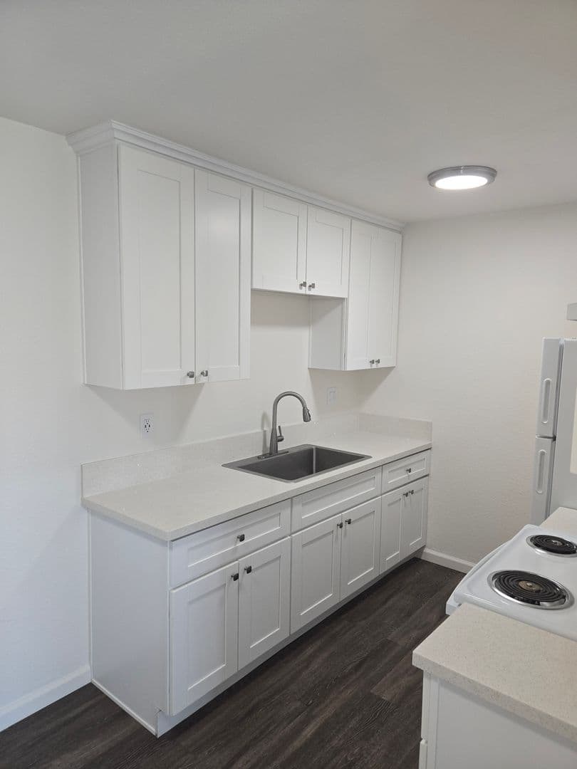 Chula Vista Apartment: 1255-71 Broadway