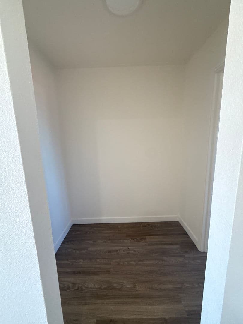 Imperial Beach Apartment: 1441 13th St