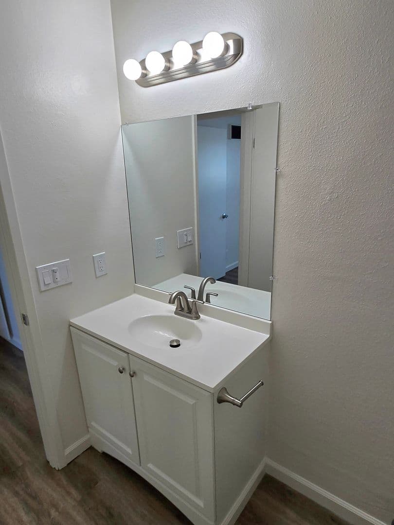 Chula Vista Apartment: 1255-71 Broadway