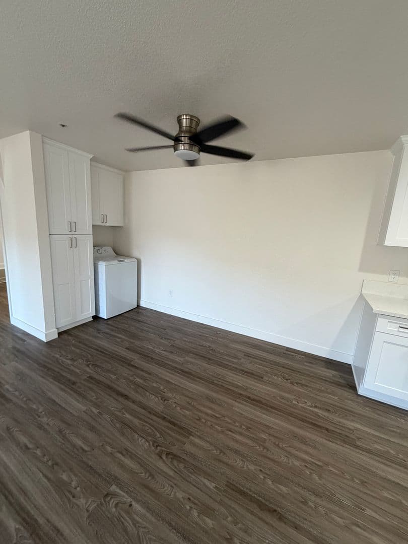 Vista Apartment: 920 Sycamore Ave