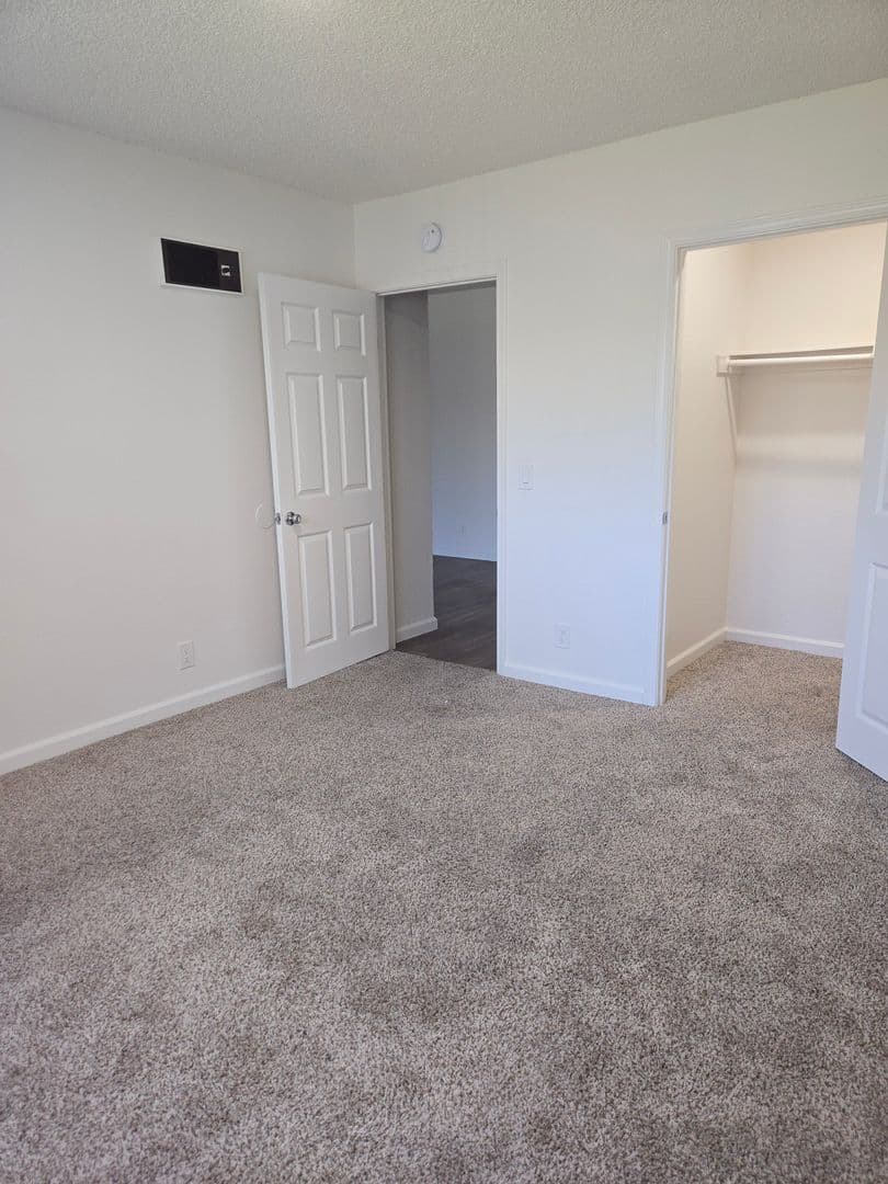 Chula Vista Apartment: 1255-71 Broadway