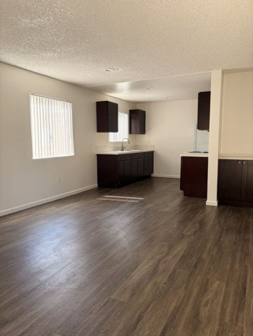 Chula Vista Apartment: 307 Orange Ave