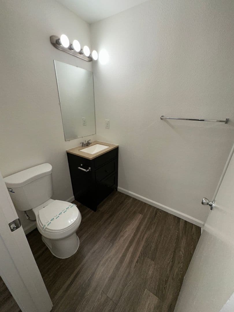Chula Vista Apartment: 307 Orange Ave