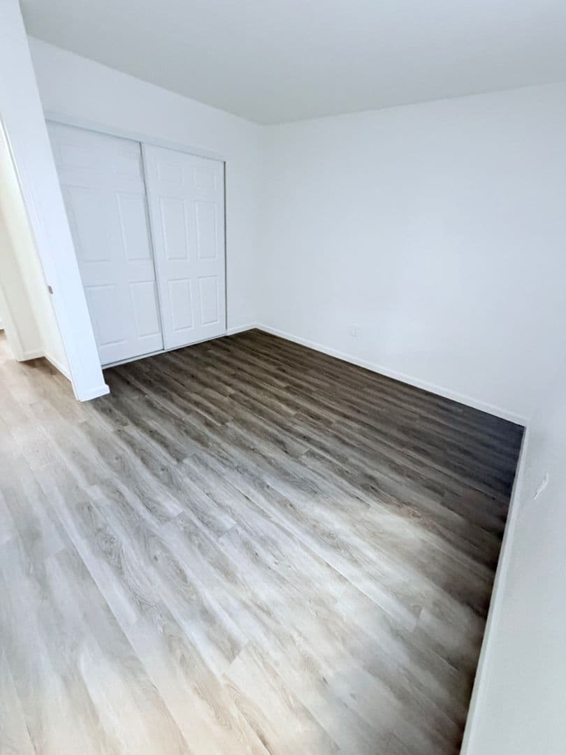 Vista Apartment: 920 Sycamore Ave