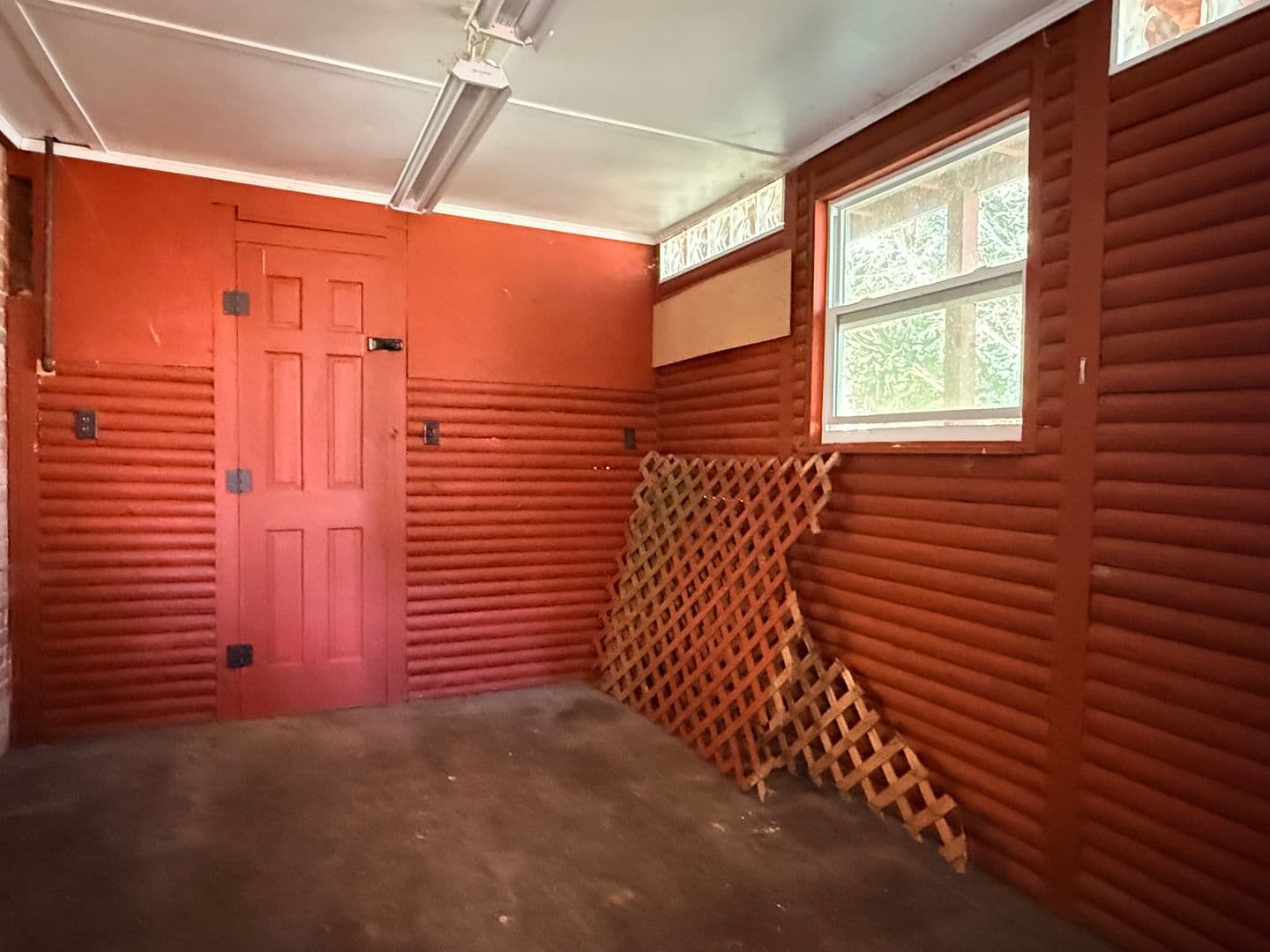 Knoxville House: 820 Sailview Road