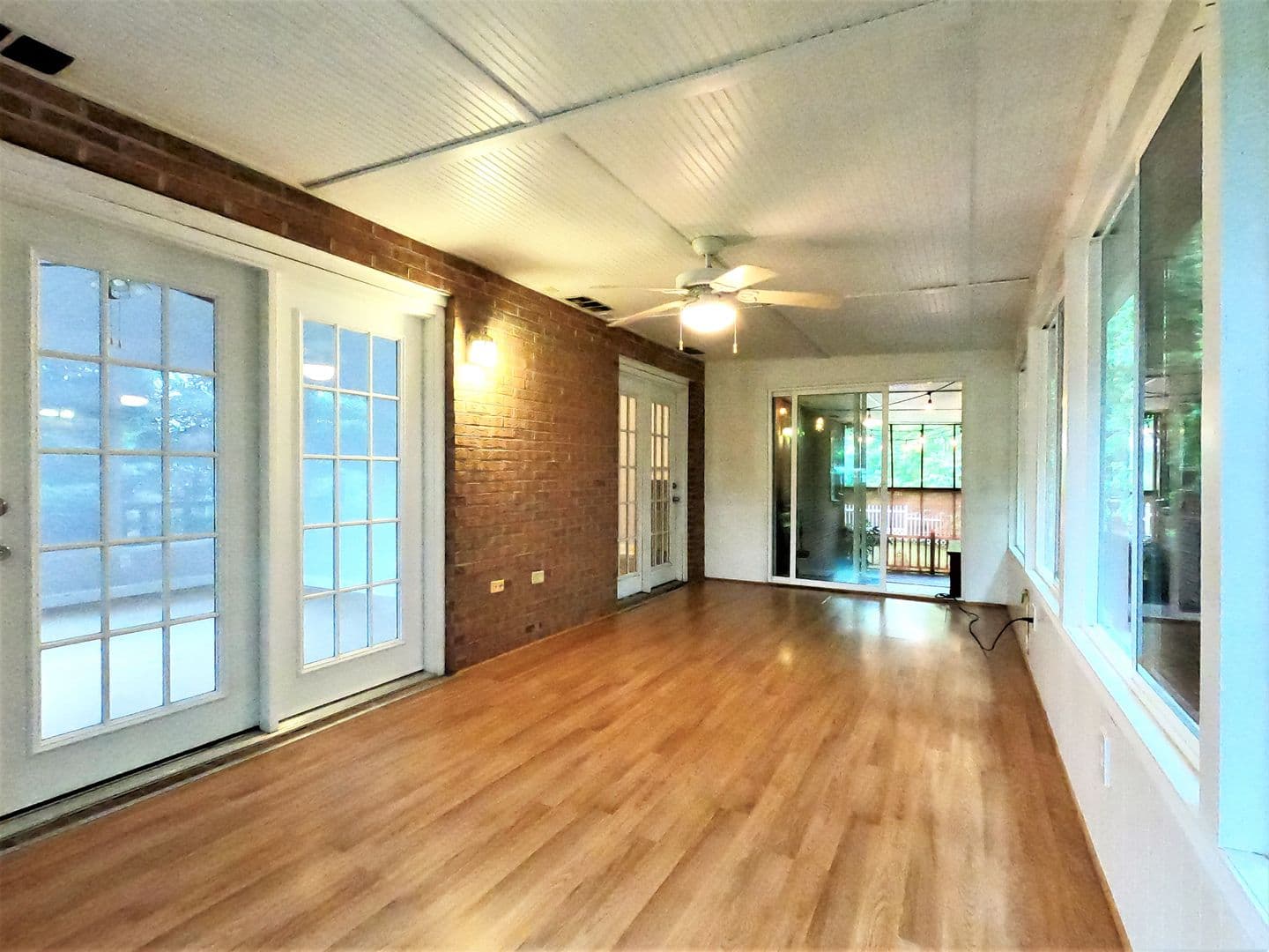 Knoxville House: 820 Sailview Road