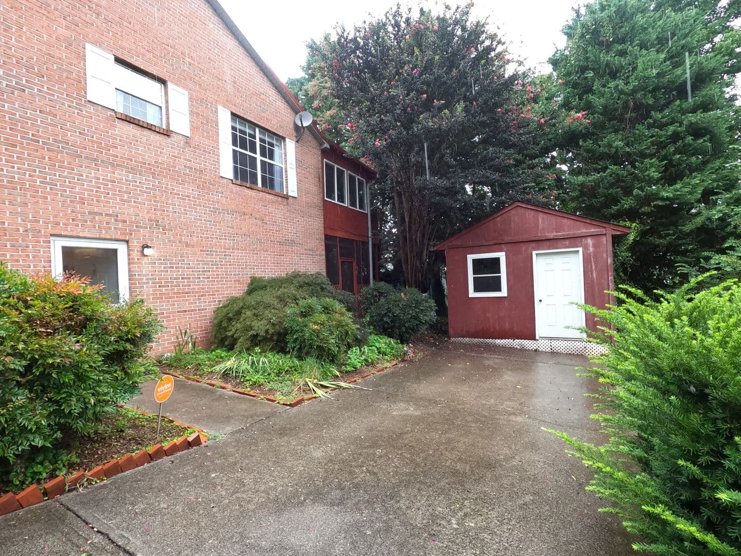 Knoxville House: 820 Sailview Road