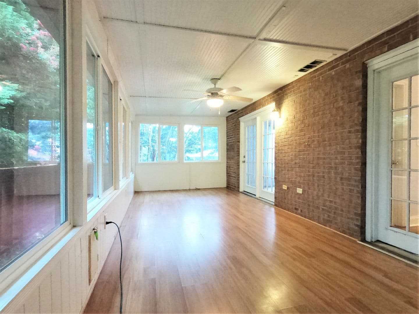 Knoxville House: 820 Sailview Road