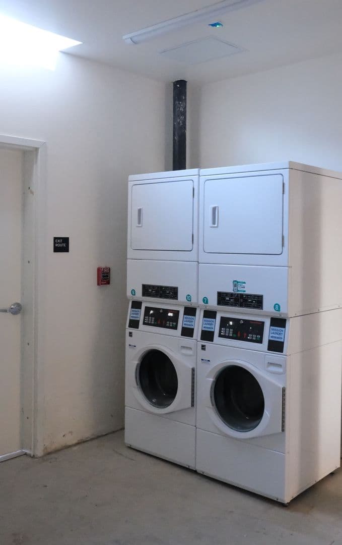 Berkeley Apartment: 2435 San Pablo Ave