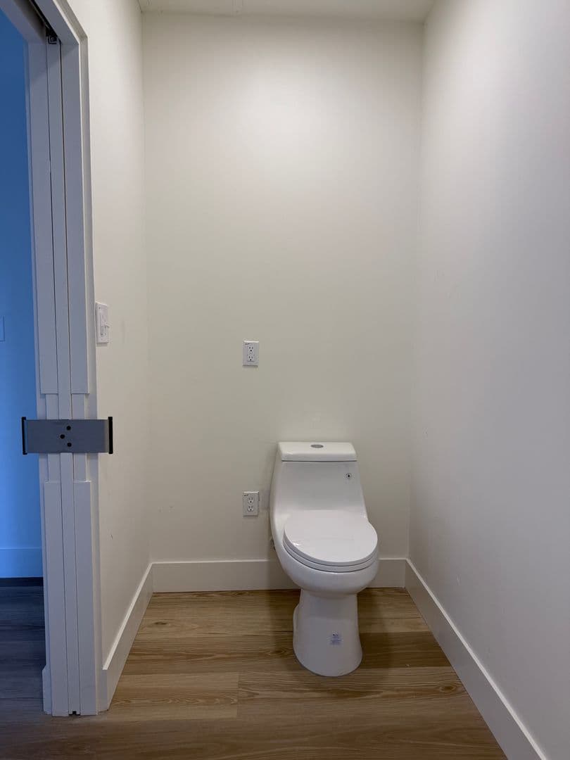 Berkeley Apartment: 2435 San Pablo Ave