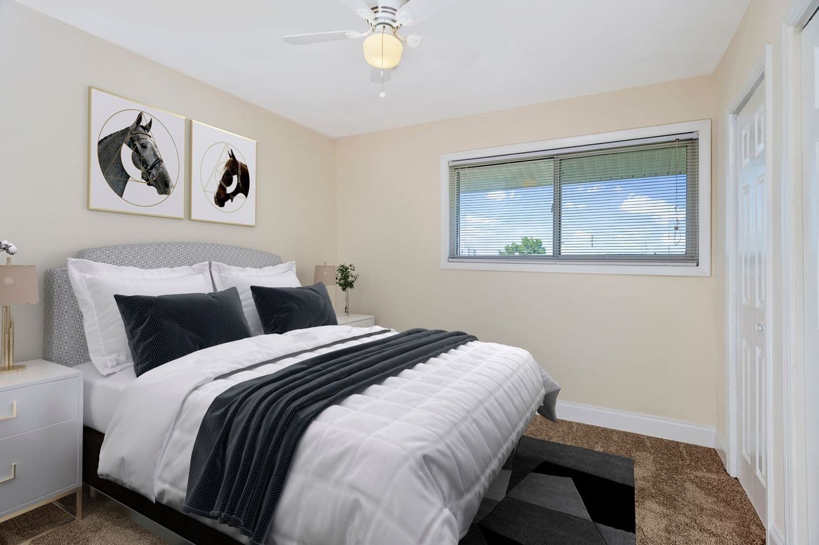 Suitland Apartment: 3220 Swann Rd