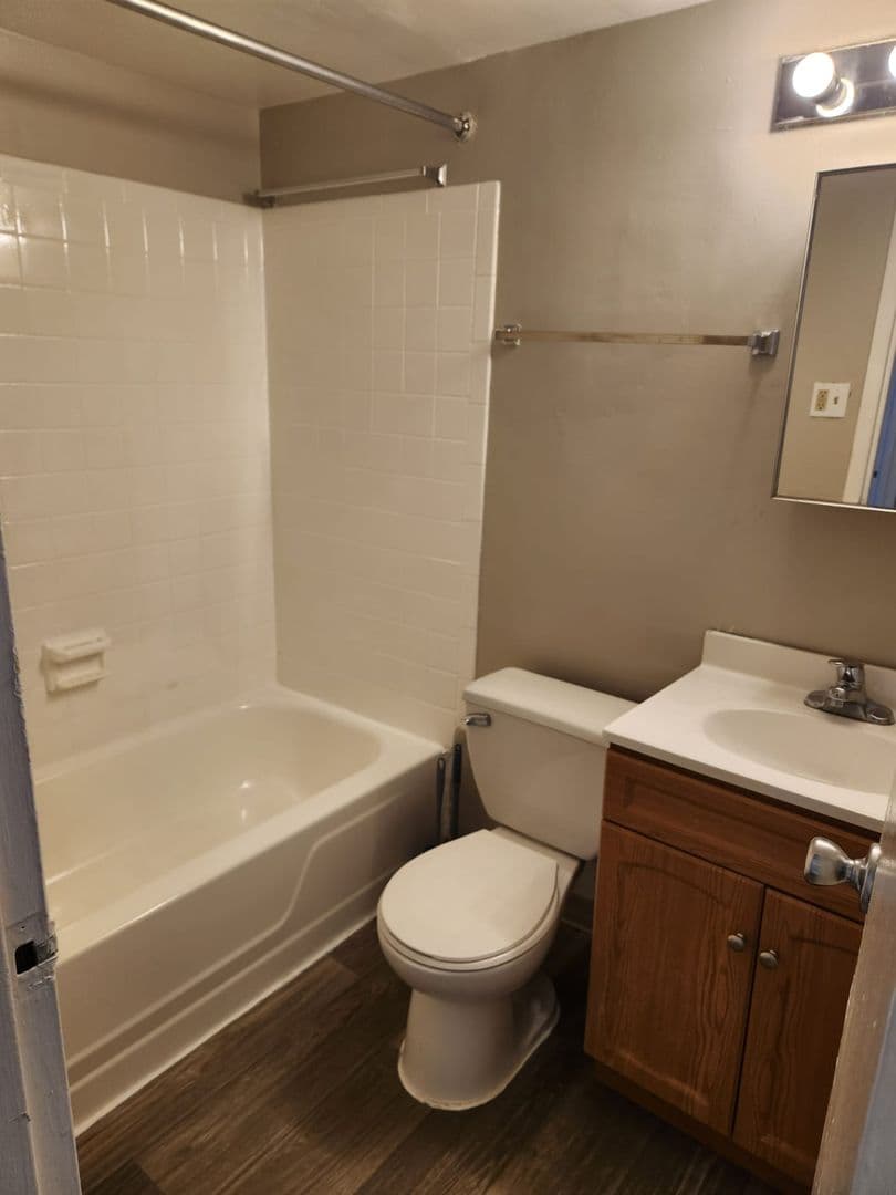 Capitol Heights Apartment: 6936 Walker Mill Rd.