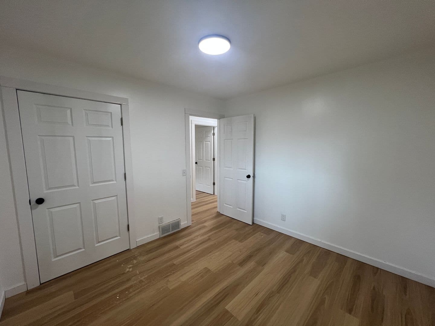 Schofield Apartment: 724-738 Ridgeland Avenue