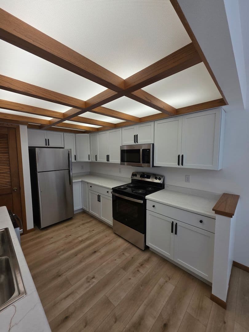 Wausau Apartment: 642-648 S 44th Avenue