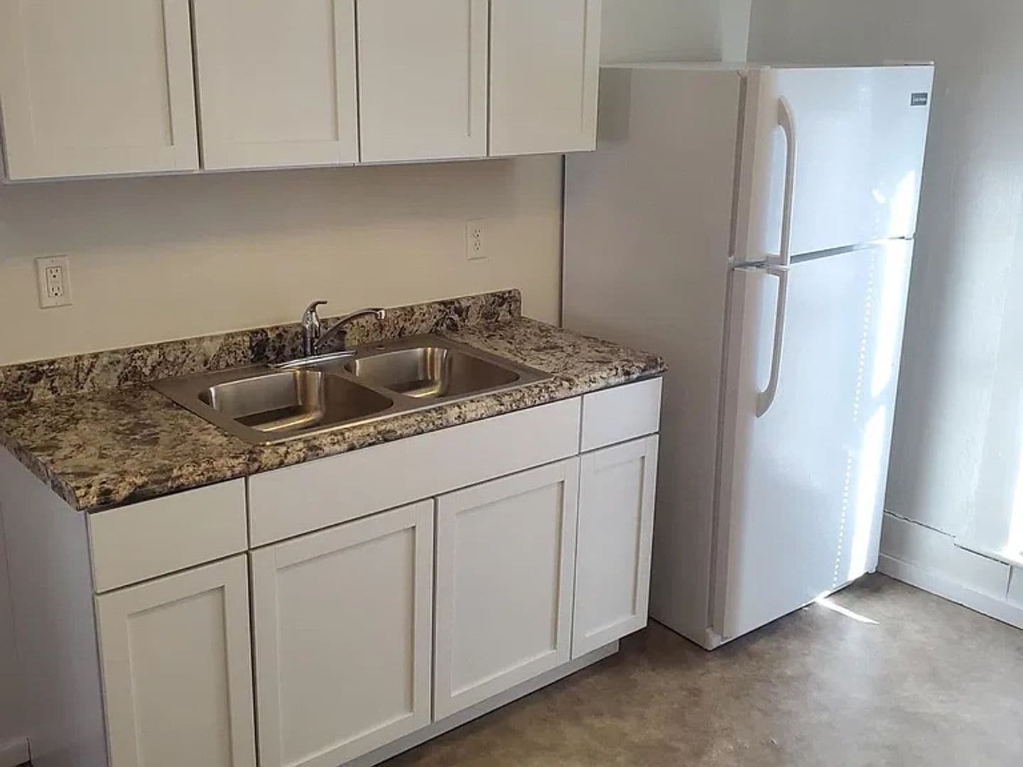 Wausau Apartment: 921 S 3rd Avenue