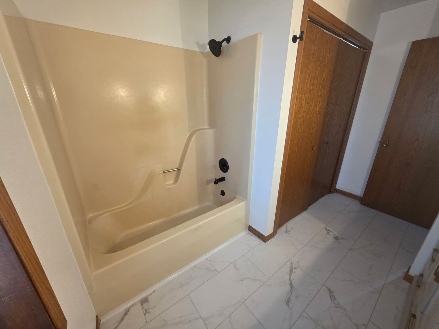 Wausau Apartment: 652-658 Butler Place