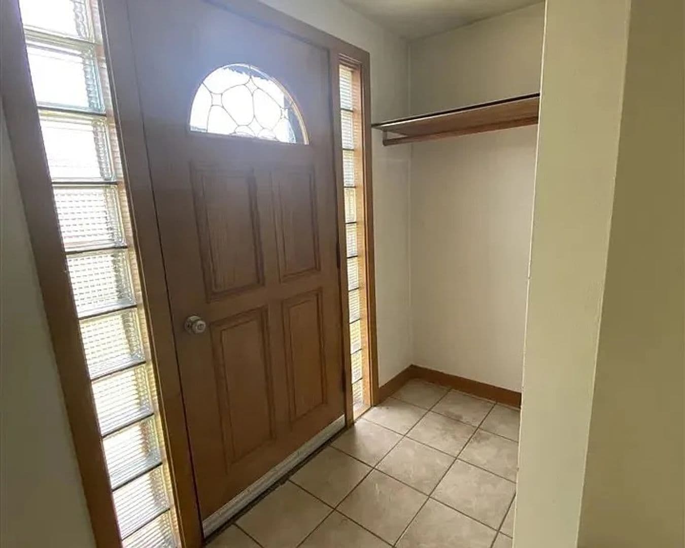 Merrill Apartment: 1200 E 2nd Street