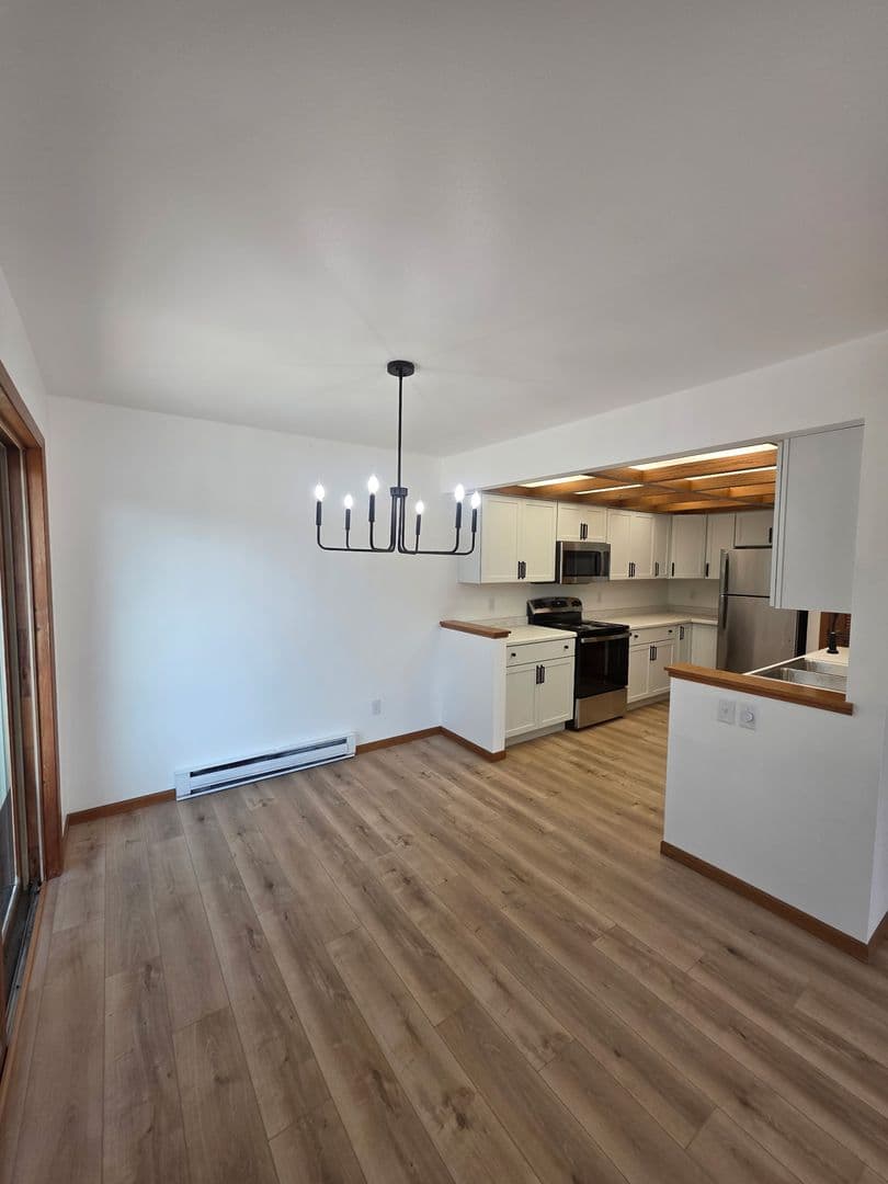 Wausau Apartment: 642-648 S 44th Avenue