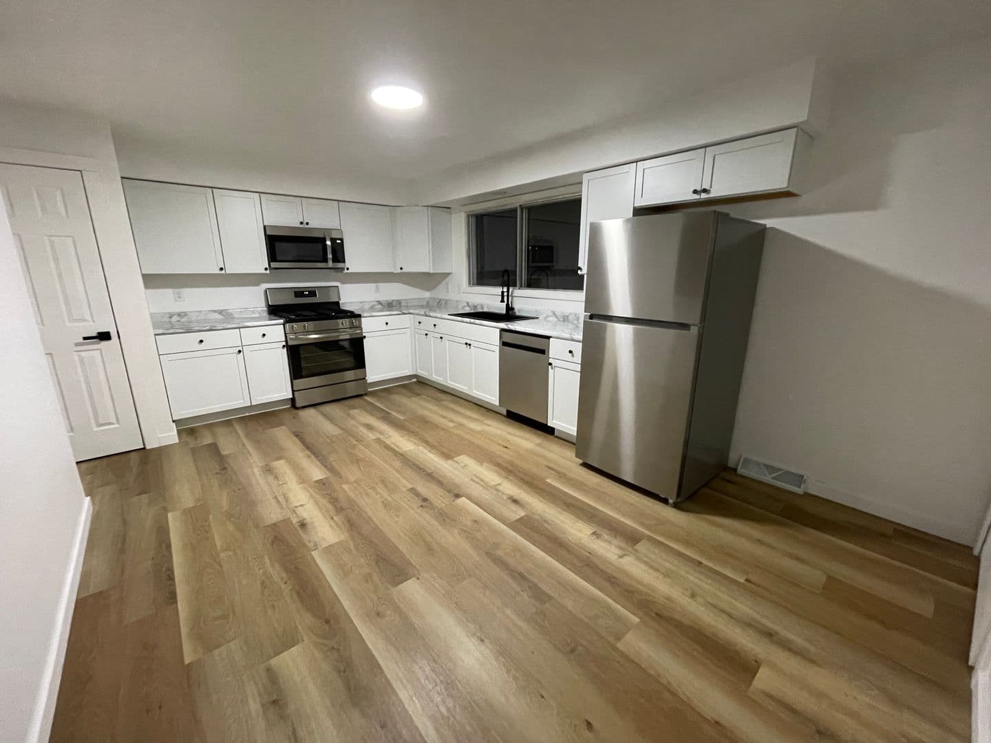 Wisconsin Rapids Apartment: 1310 21st Ave S