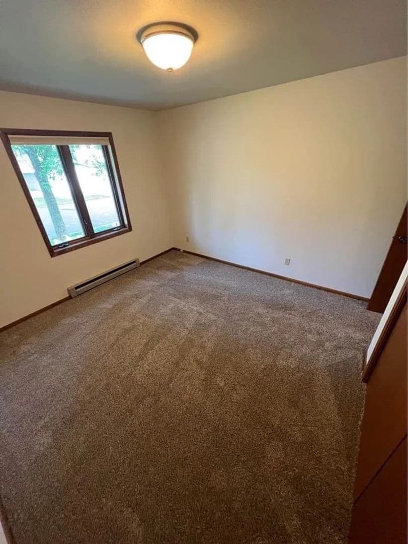 Wausau Apartment: 632-638 S 44th Avenue